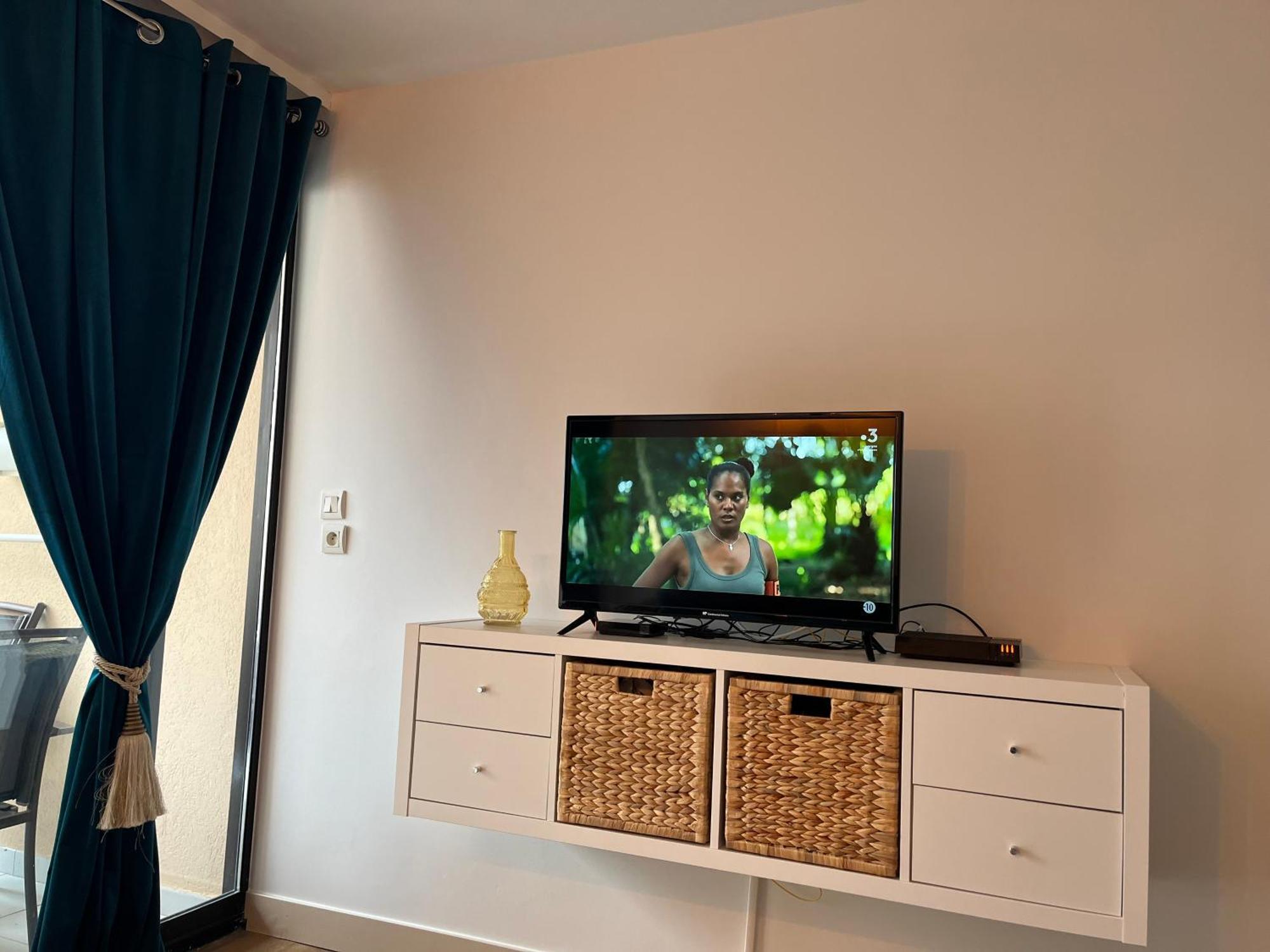 Superbe Appartement Une Chambre Vue Mer Piscine Tennis Cannes Exterior foto